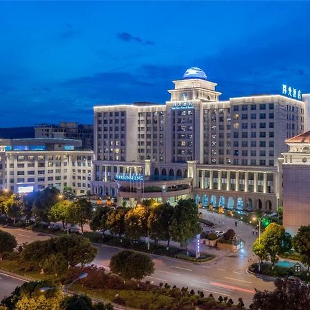 Sunshine Hotel Жангжиаже Екстериор снимка