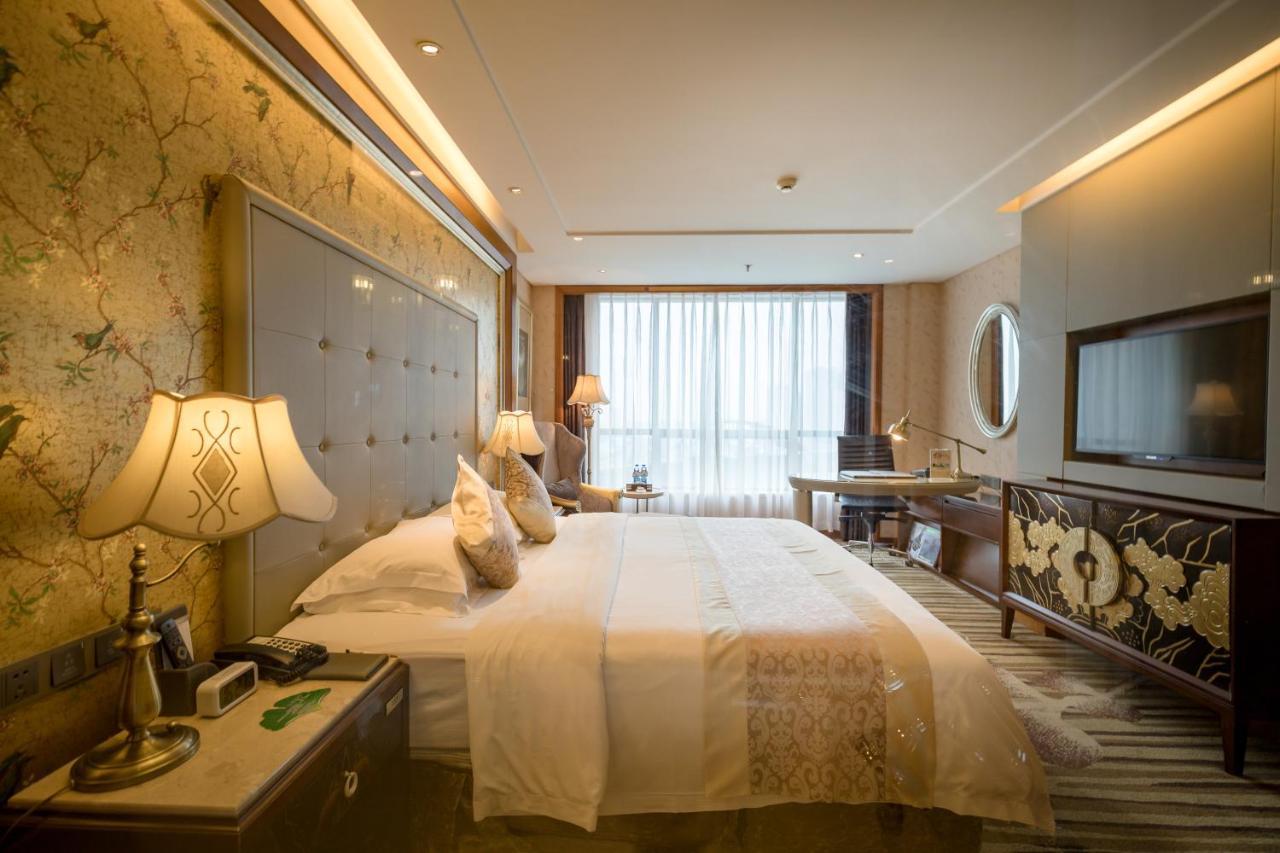 Sunshine Hotel Жангжиаже Екстериор снимка