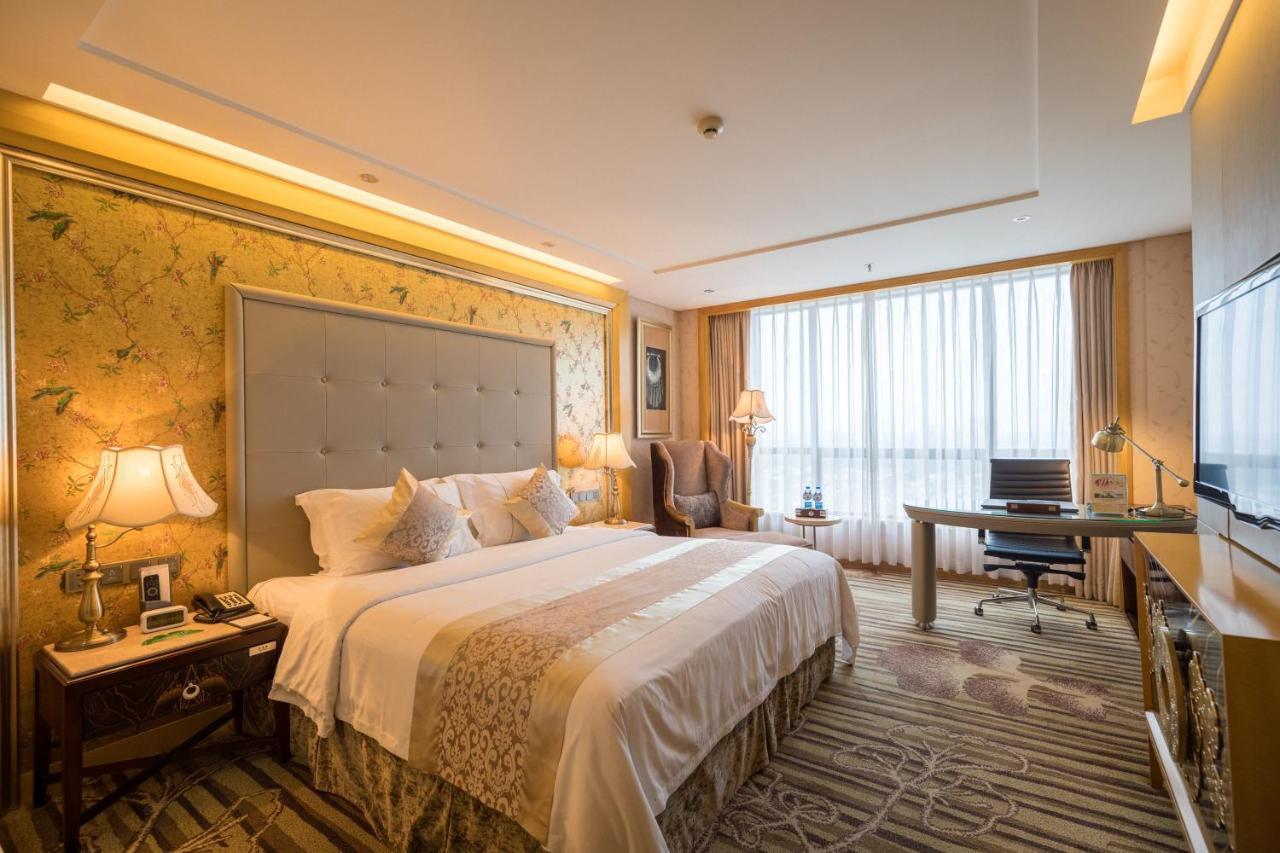 Sunshine Hotel Жангжиаже Екстериор снимка