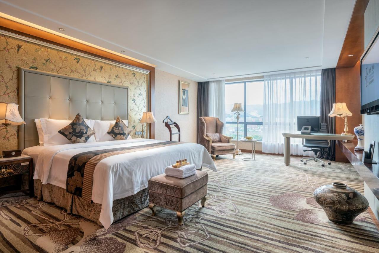 Sunshine Hotel Жангжиаже Екстериор снимка