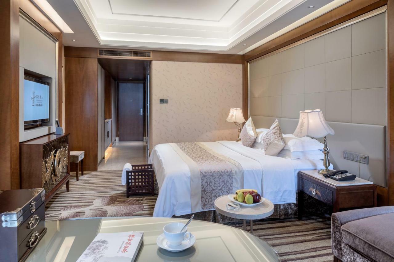 Sunshine Hotel Жангжиаже Екстериор снимка